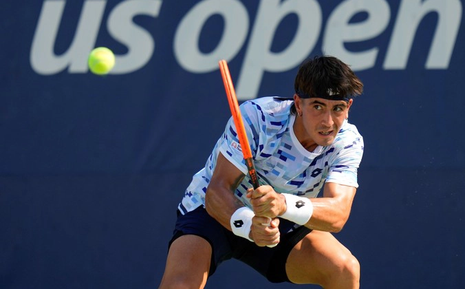 Comesaña cayó este viernes ante el estadounidense Taylor Fritz por 6-3, 6-4 y 6-2 y se vuelve en tercera ronda. 