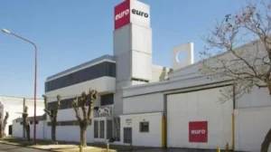 Frigorífico Euro vuelve a producir en Villa Gobernador Gálvez