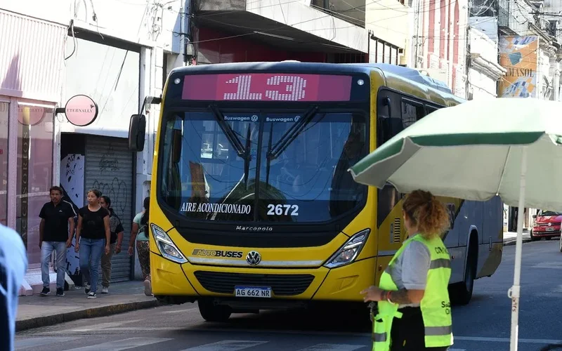 Fuerte advertencia por el boleto de colectivos en Santa Fe