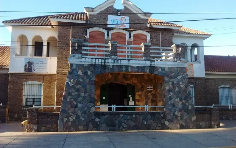 Funes: investigan una golpiza a un alumno dentro de un colegio