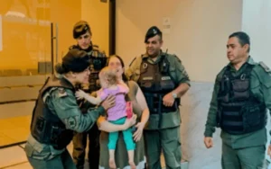 Gendarmes auxiliaron a una bebé con síntomas de asfixia en zona oeste