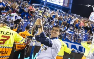 Gustavo Quinteros se va de Vélez
