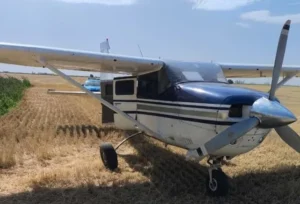 Hallaron una avioneta abandonada en Curupaity