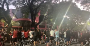 Hinchas de Newell’s protestaron en el Coloso y exigiendo cambios