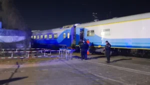 Hombre es arrollado por un tren y pierde una pierna en zona sur.