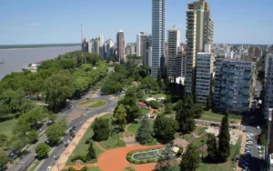 Hoteles para hacer reserva en Rosario para estas vacaciones