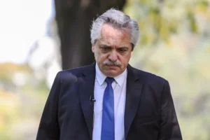 Imputaron a Alberto Fernández por la extensión de la cuarentena