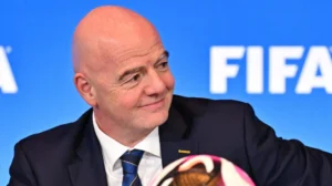 Gianni Infantino durante un anuncio de FIFA