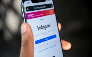 Instagram está probando una función para mostrar anuncios que no se pueden saltar
