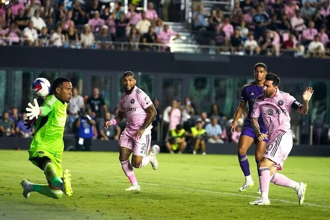 Las Garzas derrotaron a su clásico rival por 5-0 en el Chase Stadium y el rosarino se lució con un doblete. Lucho Suárez anotó su primer tanto.