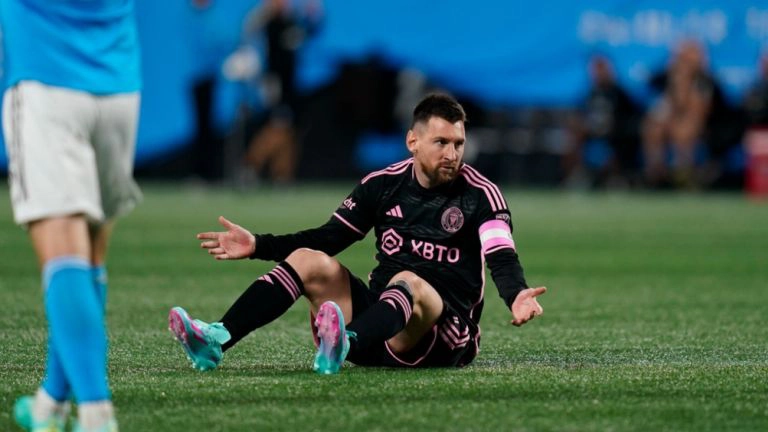 El equipo de Florida jugó solo para cumplir con el calendario y cayó frente a Charlotte de visitante por 1-0. Es el primer partido que el equipo pierde con el rosarino en cancha. 