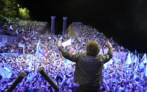 Javier Milei: “A partir del domingo, Argentina cambiará en serio”.