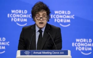 Javier Milei afirmó que el Gobierno levantará el cepo cambiario este año