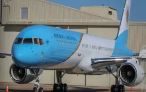 Javier Milei le transferirá a la Fuerza Aérea toda su flota de aviones