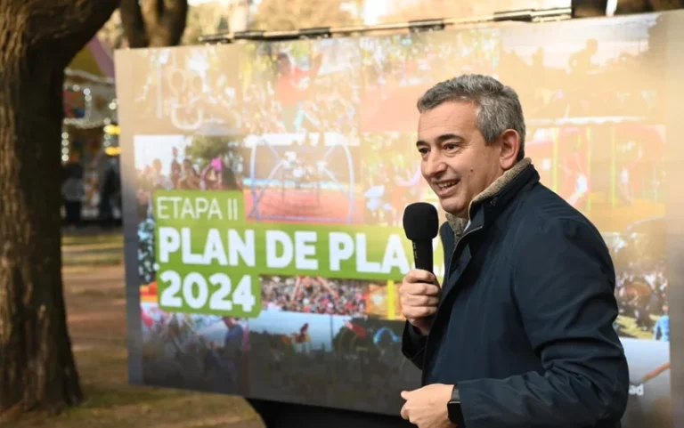 Javkin puso en marcha el Plan de Plazas 2024