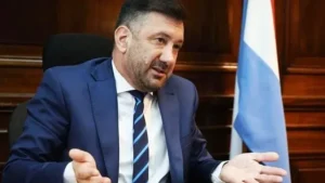 Kueider pidió habilitar la feria judicial para tratar su destitución