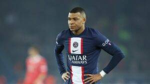 Kylian Mbappé evalúa dejar el PSG