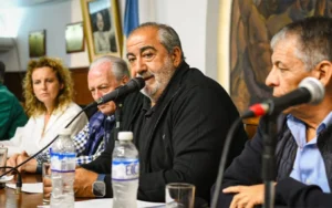 La CGT busca unidad interna en medio del debate por la reforma laboral.