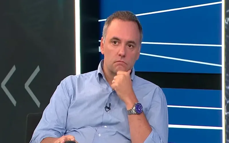 La Justicia impulsa causas contra Adorni por viajes oficiales