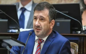 La Justicia volverá a revisar el pedido de Edgardo Kueider para ser repuesto como senador nacional