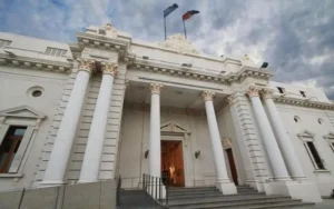 La Legislatura dio luz verde al endeudamiento de 1.150 millones de dólares para Santa Fe