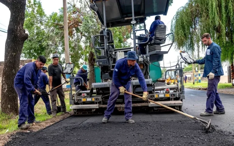 La Municipalidad de Rosairo adelantó y sumó trabajos de bacheo