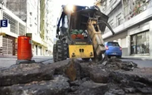 La Municipalidad de Rosario invertirá más de 21 mil millones de pesos en mantenimiento de calles en lo que resta del año