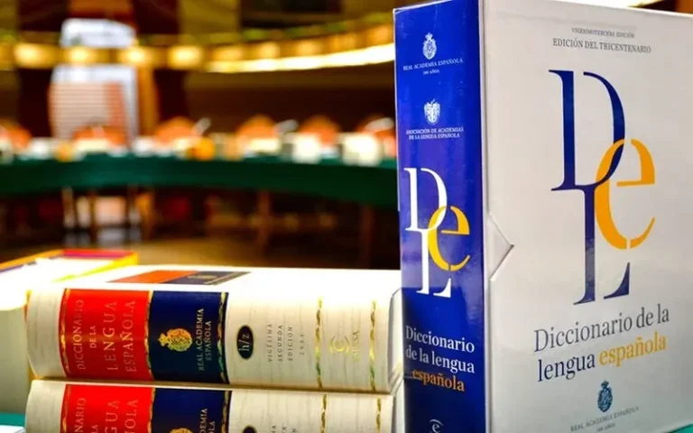 La RAE eliminó dos letras del abecedario