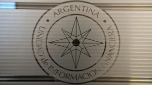 La UIF endurece controles para frenar el lavado de dinero