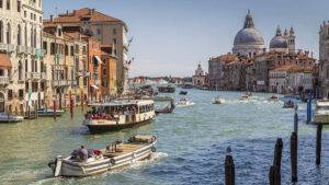 UNESCO dice que Venecia está en peligro