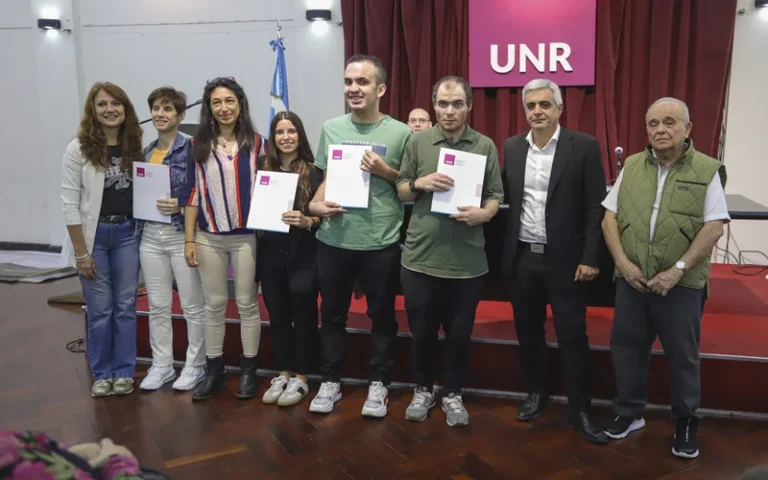 La UNR lanzó la primera feria de empleo para personas con discapacidad