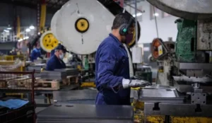 La actividad económica se contrajo 0,2% mensual en mayo