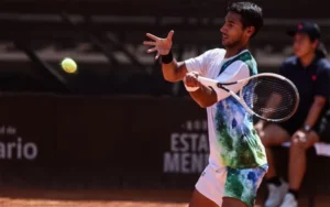 Tenistas durante el Quini 6 Rosario Challenger
