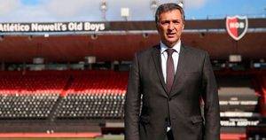 La dirigencia de Newells suspendió a Astore y otros exdirigentes