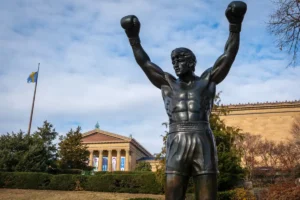 La estatua de Rocky Balboa en Filadelfia es mufa