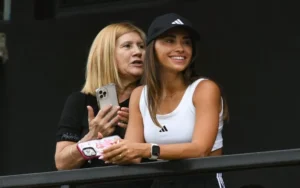 La familia Messi estuvo en Bella Vista para apoyar a Thiago
