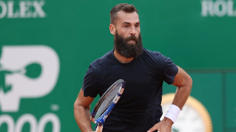 El jugador francés Benoit Paire cayó en primera ronda del Challenger de Rennes por 6-1 y 6-0 ante el británico Jacob Fearnley y se burló del público.