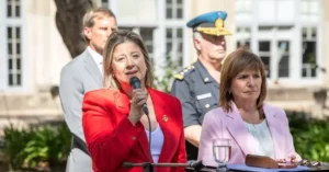La ministra Monteoliva prometió castigo para los asesinos del policía federal