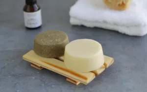 La nueva tendencia en belleza: el shampoo sólido 