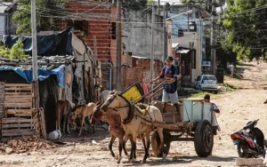 La pobreza alcanzó un 41,7% en el segundo semestre del 2023