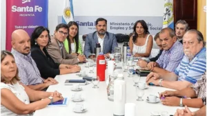 Tras la paritaria docente, los gremios se mostraron disconformes