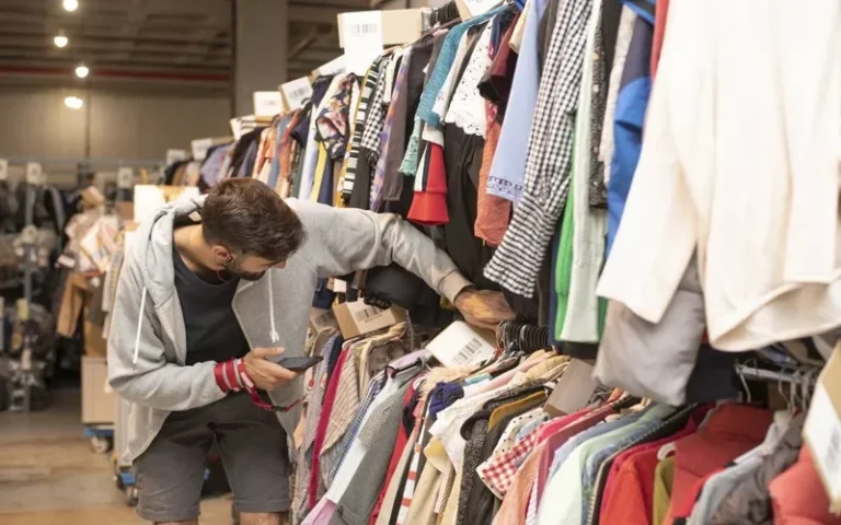 La venta de ropa cayó 7,7% en el tercer bimestre