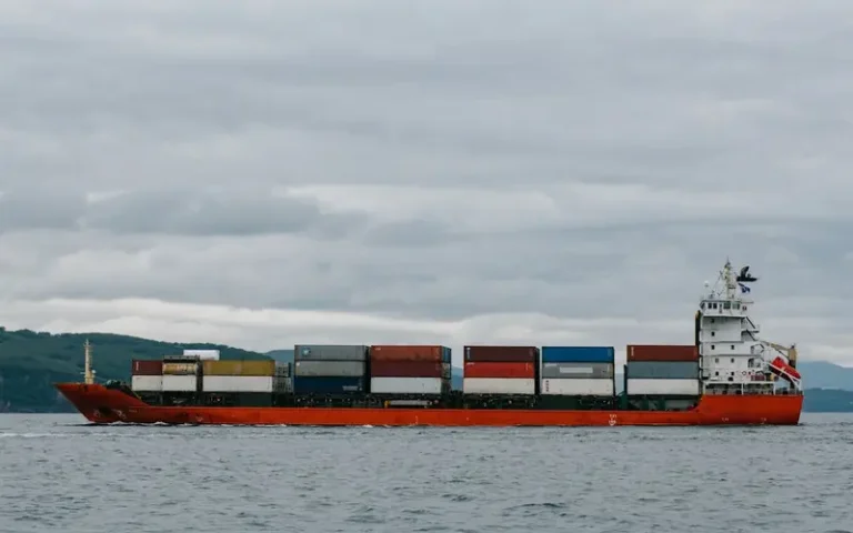 Las importaciones crecerían USD 15.000 millones en 2025