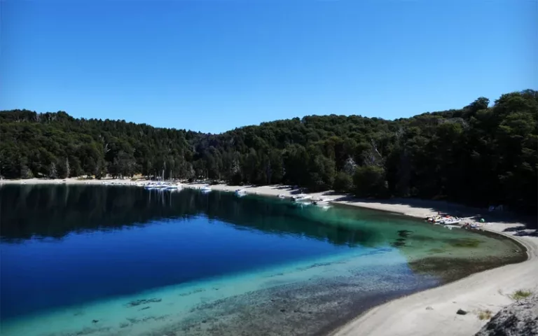Conocé tres increíbles playas de Bariloche