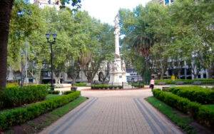 Las obras en Plaza 25 de Mayo avanzan en el marco del Tricentenario.