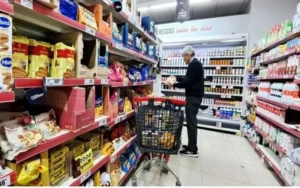 Las ventas minoristas cayeron 21,9% en junio