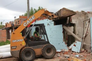 derriban el primer búnker en Villa Gobernador GÁLVEZ