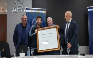Lionel Messi recibió el doctorado Honoris Causa de la UBA