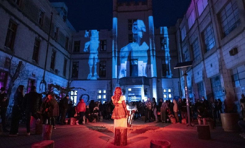 Desde este lunes se desarrolla la Quincena del Arte en distintos puntos de la ciudad. El evento invita a los rosarinos a acercarse a la creatividad. 