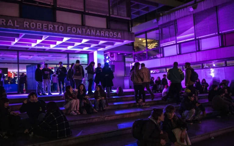 Los Fabulosos Cadillacs cierran Noches del Lunario en Rosario